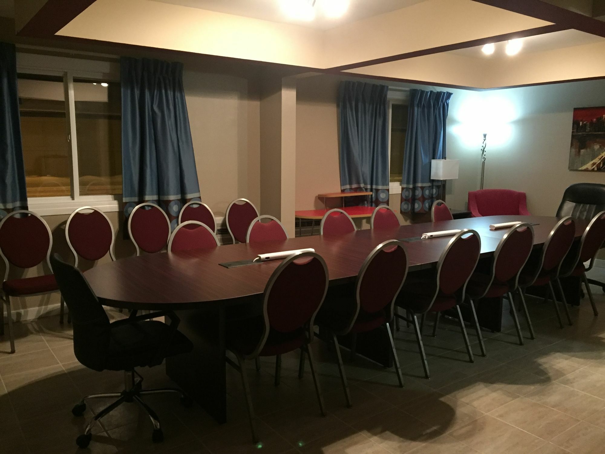 ซูเปอร์ 8 บาย วินด์แฮม เรดเดียร์ Hotel ภายนอก รูปภาพ